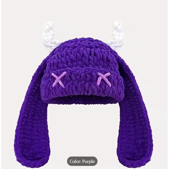 Purple Devil Horn Plush Beanie – Cozy Winter Hat with White Horns & Lavender